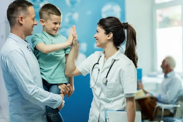 Motiva a tus trabajadores con un seguro médico